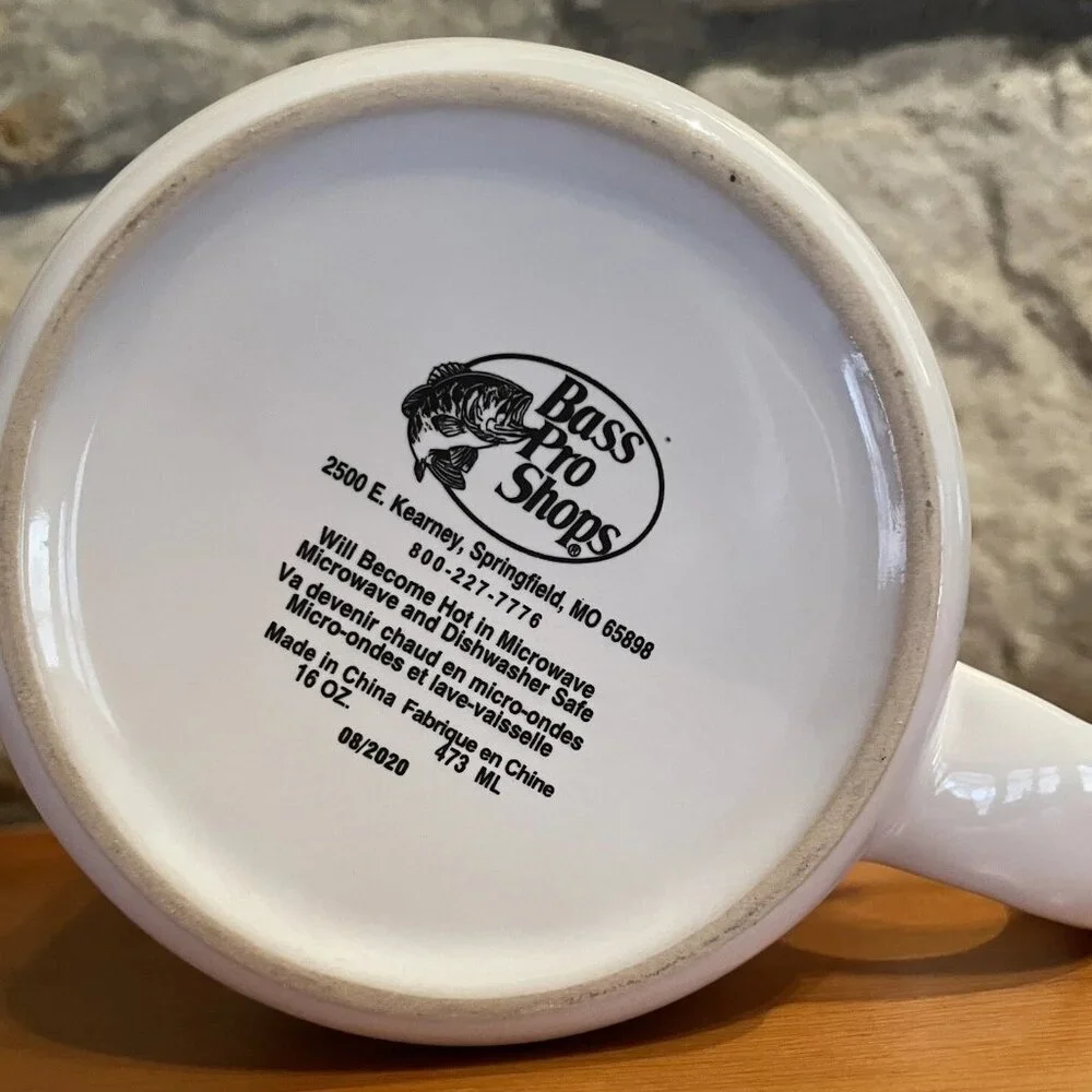 Bass Pro Shop Coffee Mug Hunting Holiday Stag Deer Reindeer Cardinal Oversized